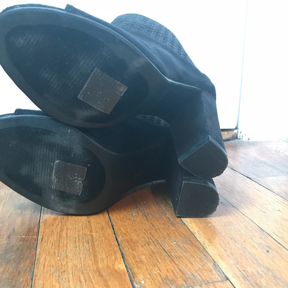 Suede Block Peep-toe Heeled Booties - Picture 4 of 4